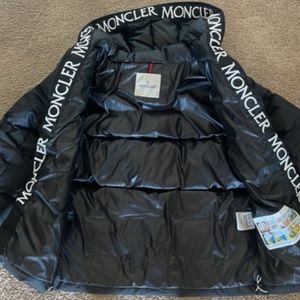 Moncler Montcla down jacket